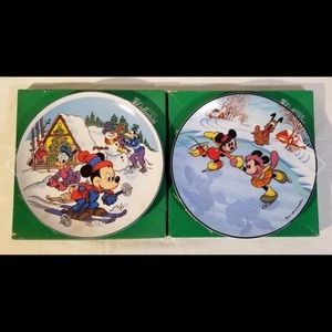 Disney Mickey Christmas plates